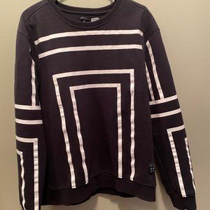 Punk  Royal Men's Long Sleeve Pullover Size Large ( 133A )